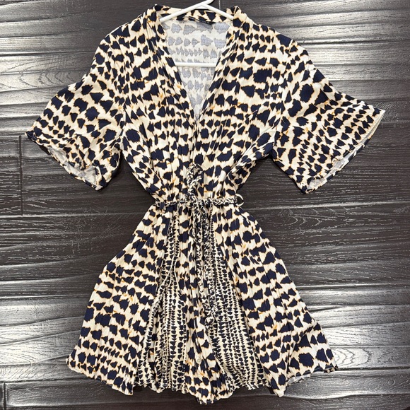 Zara Dresses & Skirts - Stylish Black and Cream Patterned Women's Dress